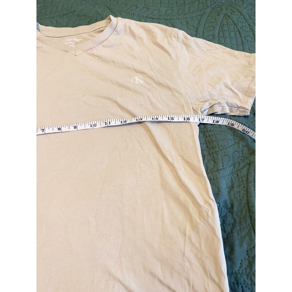 Boys T-Shirt Bundle โ Puma, Calvin Klein, Champion (Set of 3) - Picture 6 of 10